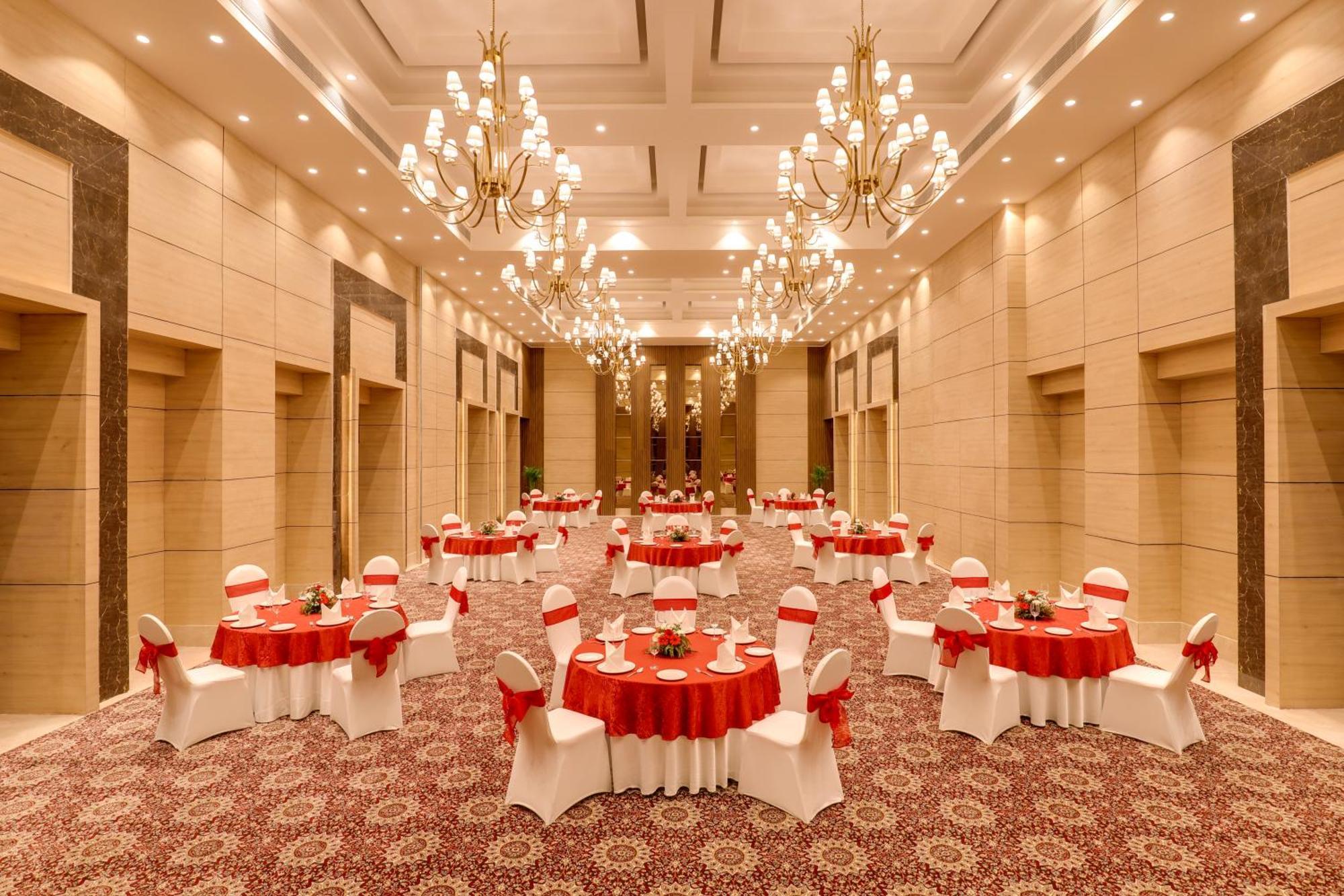 Lemon Tree Hotel, ริชิเคช ภายนอก รูปภาพ