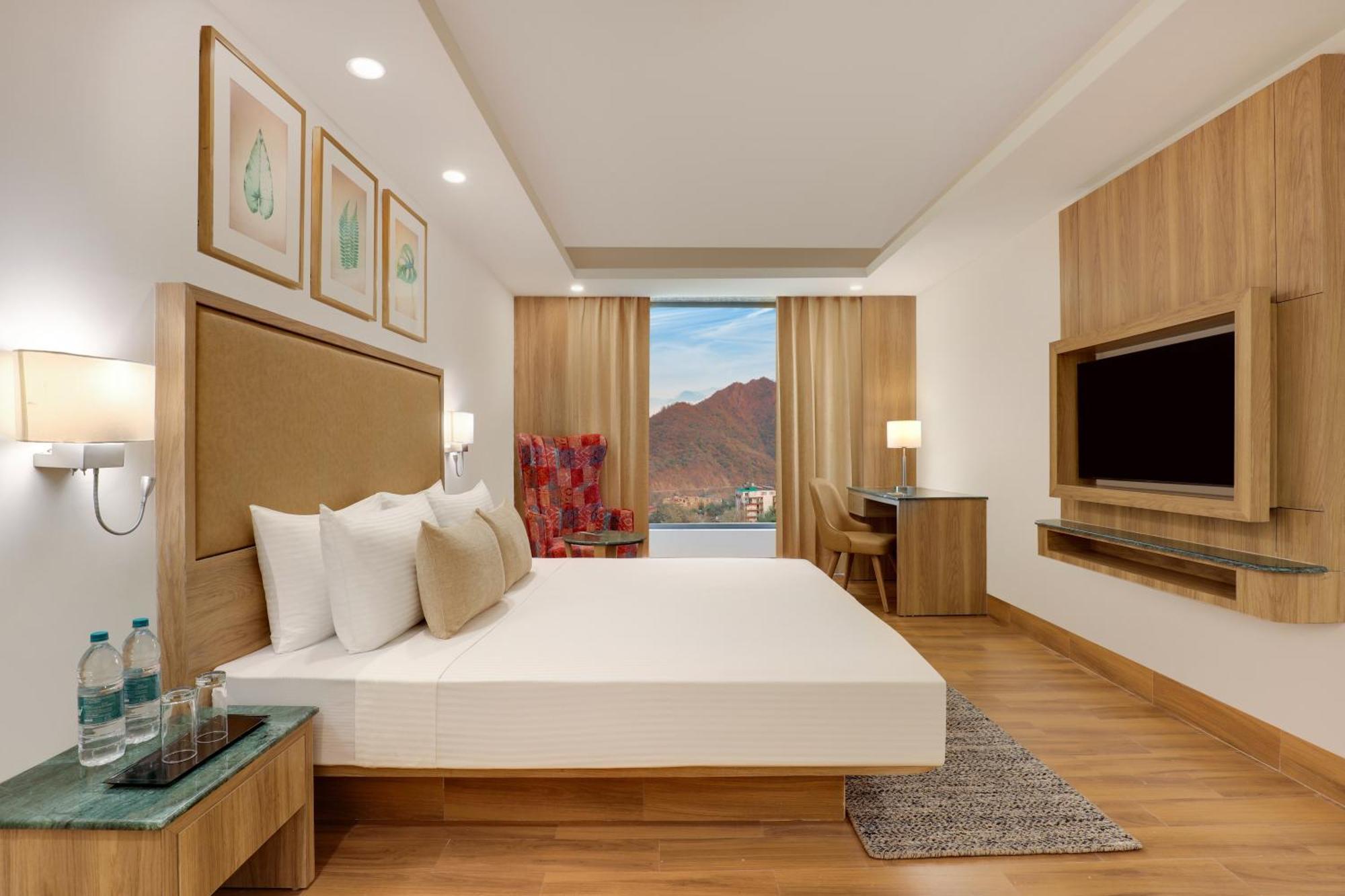 Lemon Tree Hotel, ริชิเคช ภายนอก รูปภาพ
